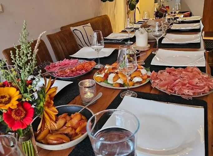 公寓 Urlauben Mit Genuss Im Foodieversum, Sonnenterasse Mit Flussblick, Privatkoechin-verpflegung Moeglich